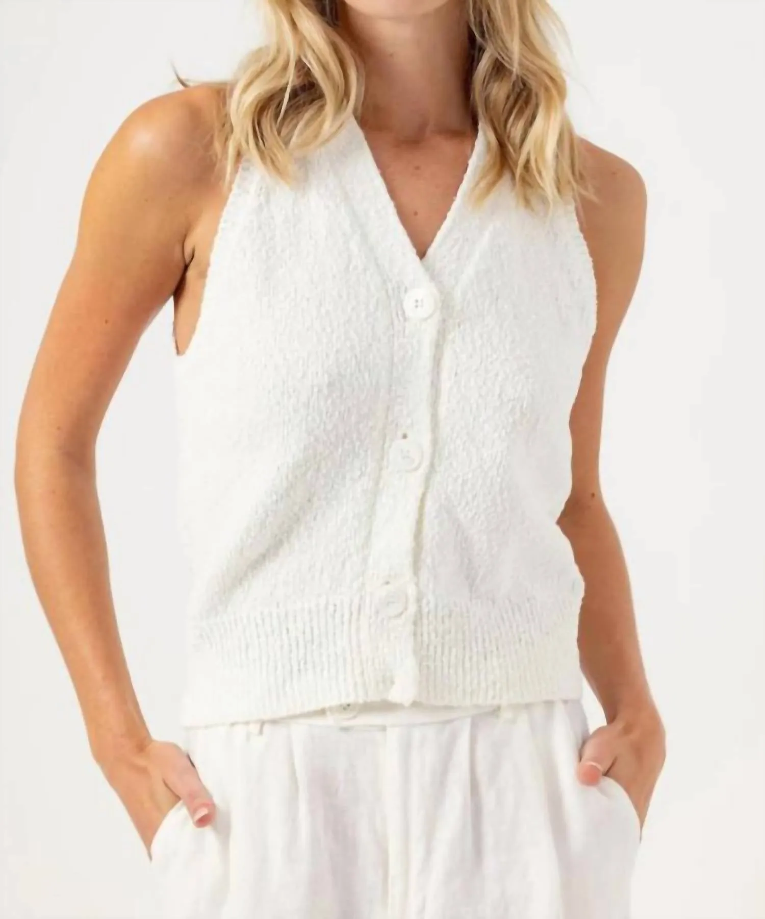 Zya Vest In White
